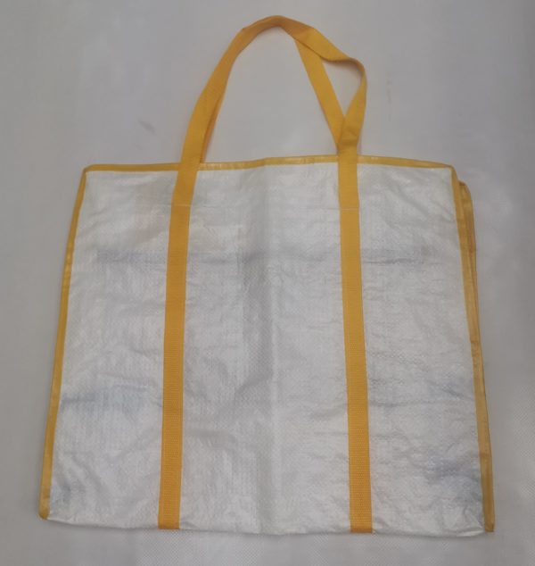 MALETA DE RAFIA -(frente 54cm X alto 46cm X fuelle 29.5cm)