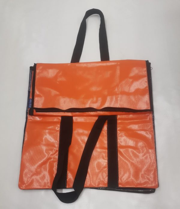 MEDIANA-(frente 56.5cm X alto 58cm X fuelle 33cm)